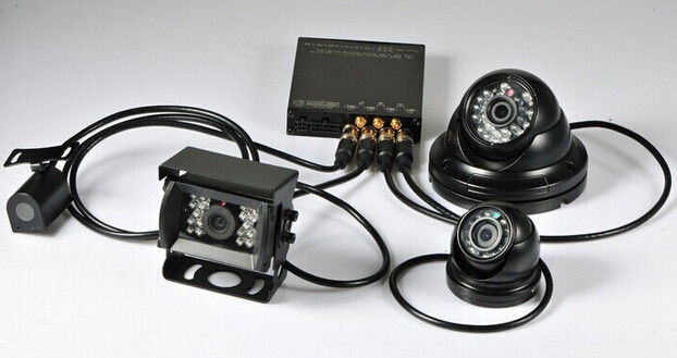 Mini Portable Stability High Definition Car DVR 4 Channel Remote Live Riew Car Accident Proof